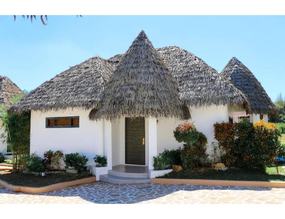 Safari Hotel And Villas Powered By Cocotel Bulala Eksteriør billede