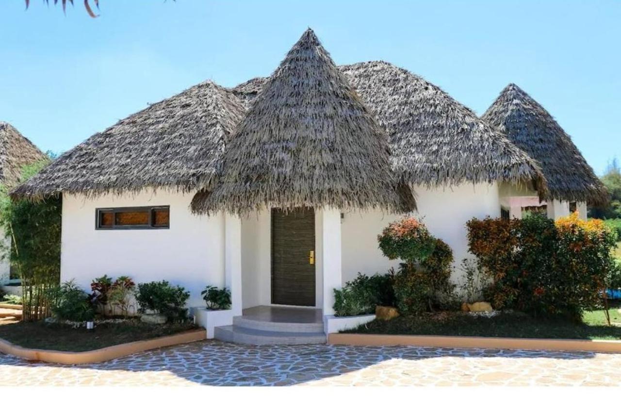 Safari Hotel And Villas Powered By Cocotel Bulala Eksteriør billede
